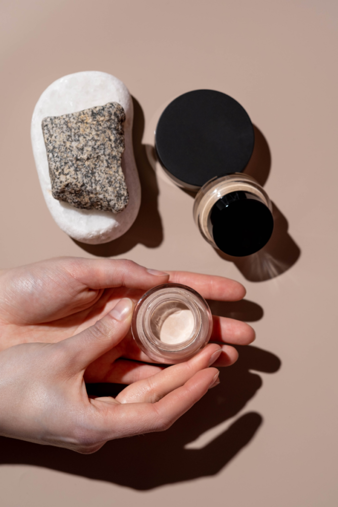 eye-makeup concealer pot